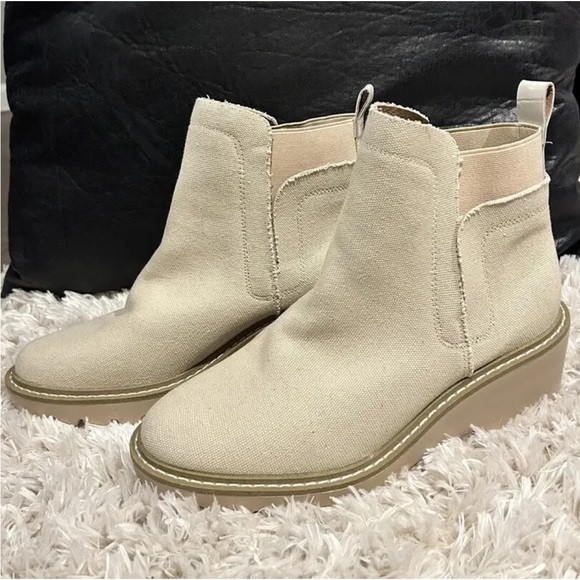 Nicole Miller Shoes - Nicole Miller Lug Platform Chelsea Wedge Slip On Boot Women’s Size 10